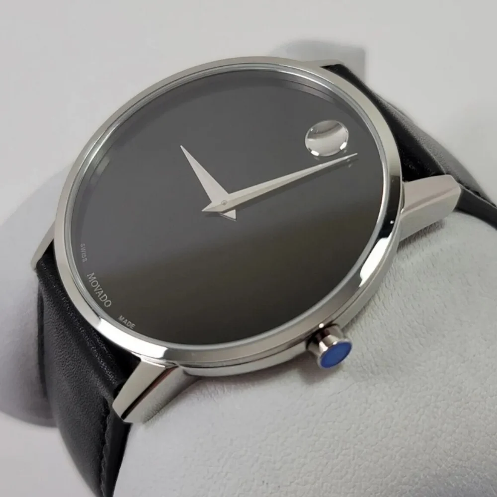 ***SOLD*** Movado Men's Museum Classic Leather Strap Watch with Black Dial - Picture 4 of 14